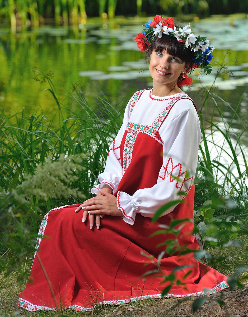 Beautiful girl Girls in Slavic costumes in Conakry